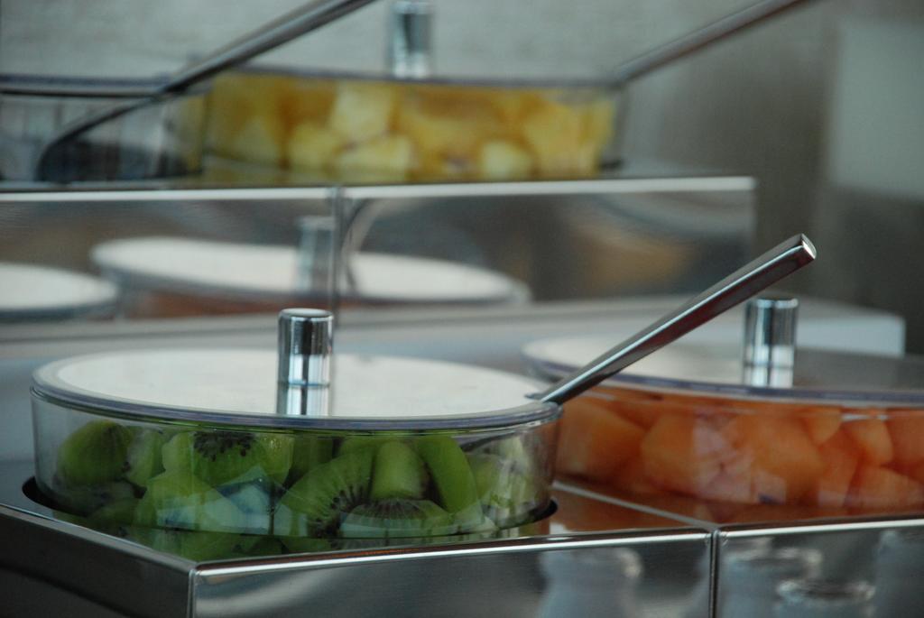 Nu Hotel Milan Bagian luar foto