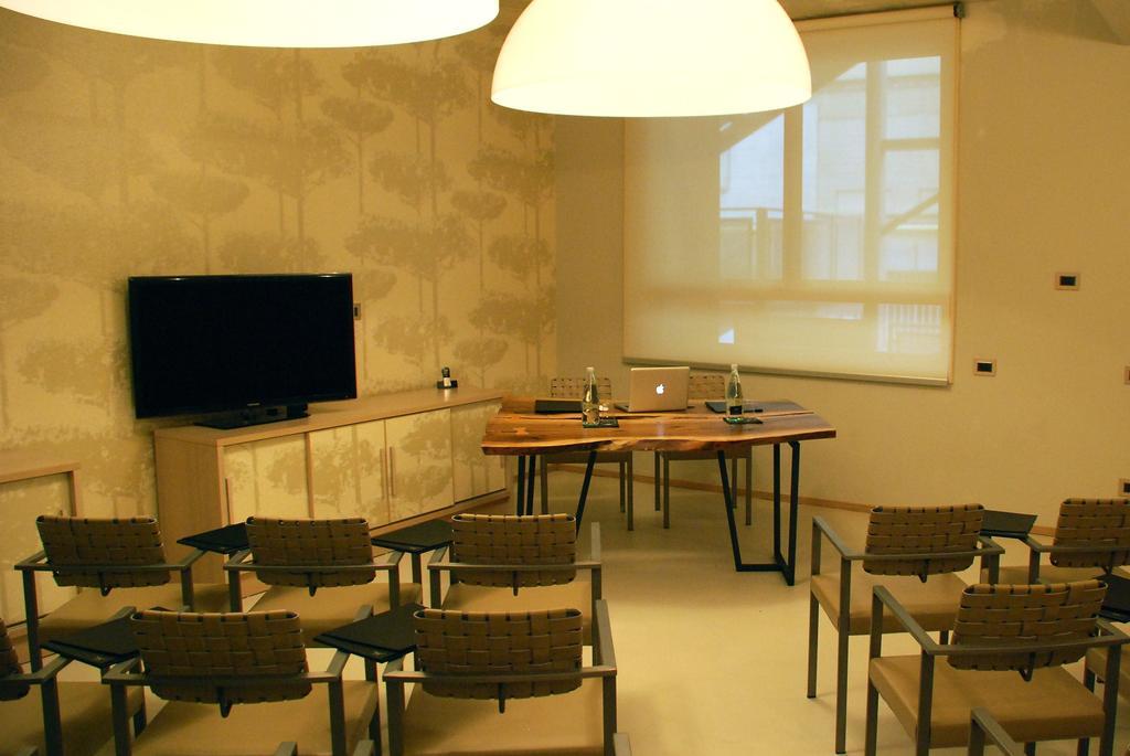Nu Hotel Milan Bagian luar foto